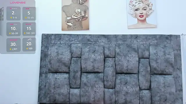 Chloe diamondss online show from 8, 3, 2025