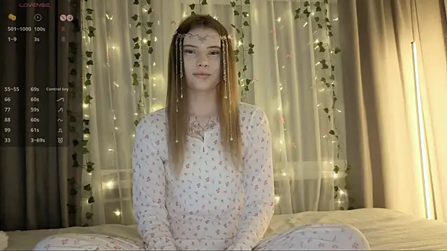 CarolinePepper online show from 1, 2, 2026