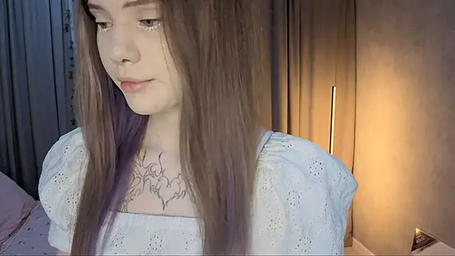 CarolinePepper online show from 15, 4, 2026