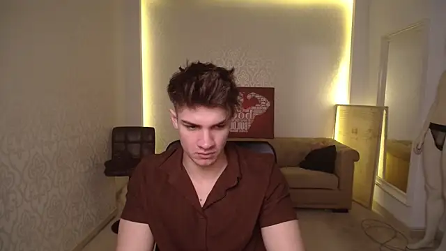 MaxKaiden online show from 28, 2, 2025