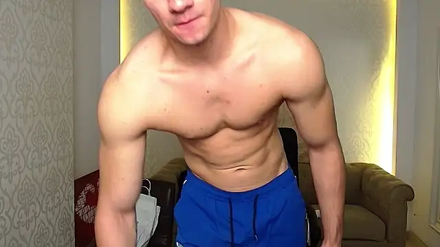 MaxKaiden online show from 4, 10, 2025