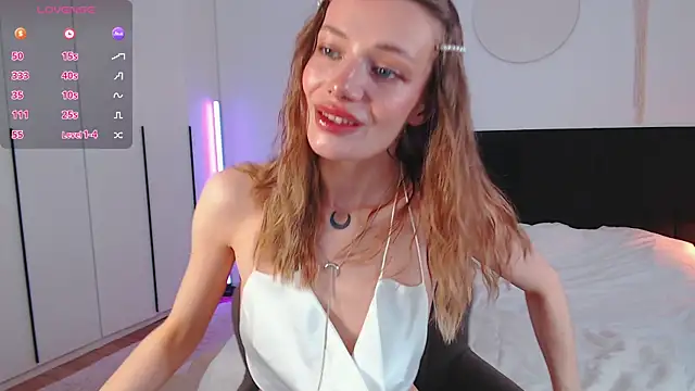 LunaticaBae online show from 12, 4, 2026