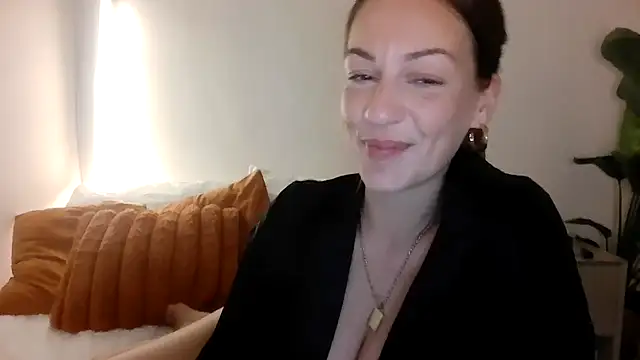 Edenfox- online show from 5, 3, 2026