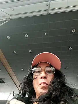 Coeur de luxure online show from 2, 3, 2025