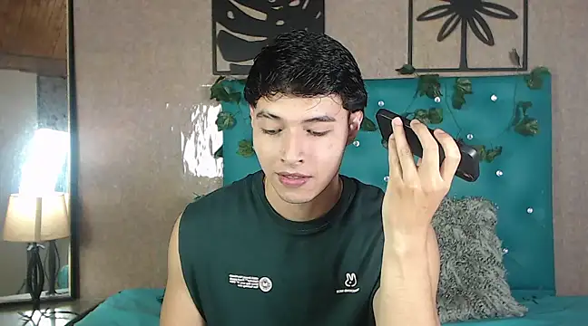 LiamAndrewzz online show from 23, 2, 2025