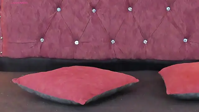 ValentinaGuerra online show from 1, 12, 2025