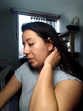 Snapshot of sweetie__annieee chatting on 8, 9, 2025 sweetie  annieee online show from 8, 9, 2025