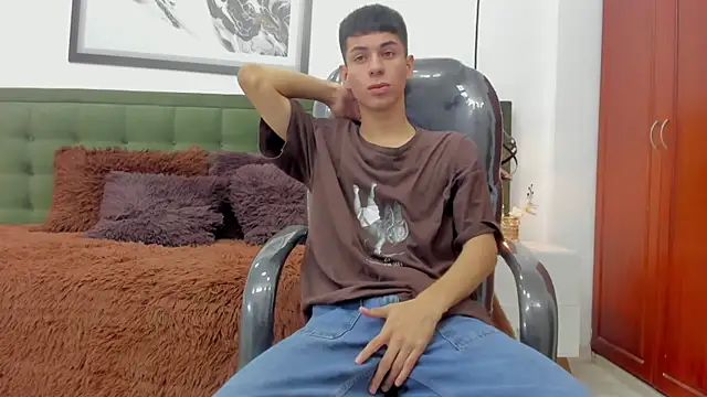 Snapshot of Johann_sex chatting on 13, 1, 2026 Johann sex online show from 13, 1, 2026