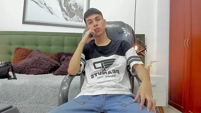 Snapshot of Johann_sex chatting on 7, 2, 2026 Johann sex online show from 7, 2, 2026