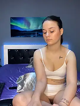 Siena Amaris online show from 13, 3, 2025