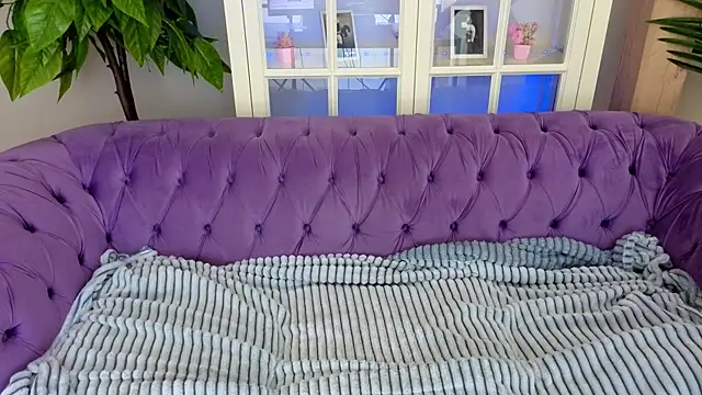 PaigePrado online show from 8, 5, 2026