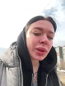 AlishaPrettyBlade online show from 24, 3, 2026