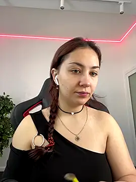 AshleySkott  online show from 18, 9, 2025