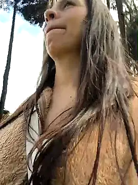 Snapshot of Nat_XxX chatting on 6, 3, 2026 Nat XxX online show from 6, 3, 2026