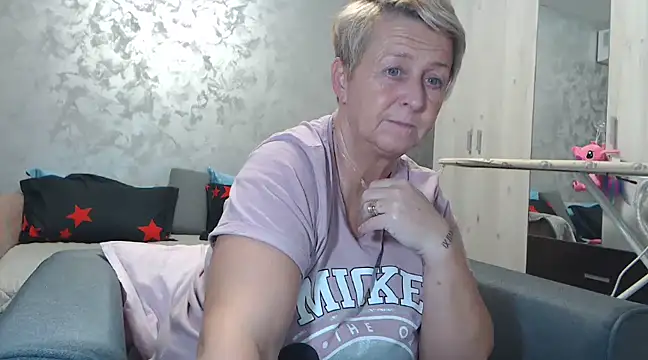 RosesandLillies online show from 12, 3, 2025