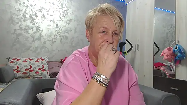 RosesandLillies online show from 5, 4, 2026