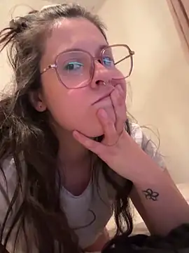 Snapshot of Rosiee69_ chatting on 2, 3, 2025 Rosiee69  online show from 2, 3, 2025