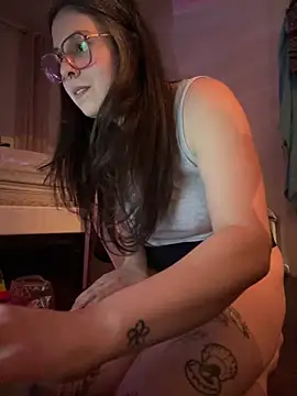 Snapshot of Rosiee69_ chatting on 4, 3, 2025 Rosiee69  online show from 4, 3, 2025