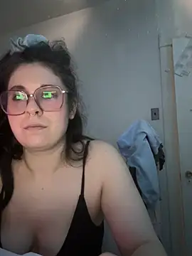 Snapshot of Rosiee69_ chatting on 6, 3, 2025 Rosiee69  online show from 6, 3, 2025