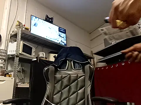 Mrnutella online show from 19, 9, 2025