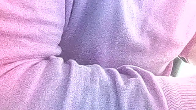 Snapshot of francoisM45 chatting on 1, 12, 2025 francoisM45 online show from 1, 12, 2025