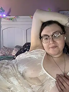 HTXBELLE online show from 1, 3, 2025