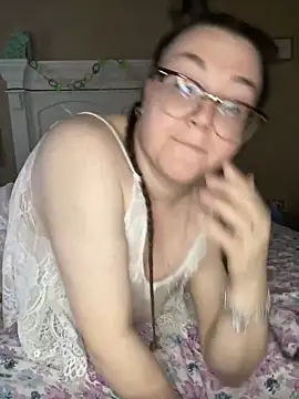 HTXBELLE online show from 8, 3, 2025