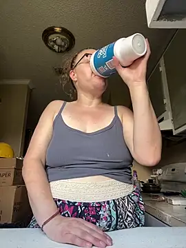 HTXBELLE online show from 13, 12, 2025