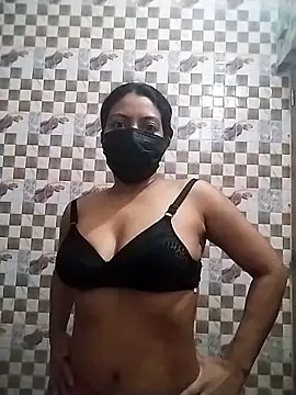 cuteangel9999 online show from 24, 2, 2025