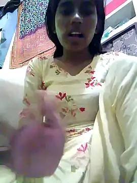 Snapshot of SEXY-boudi43 chatting on 8, 3, 2025 SEXY-boudi43 online show from 8, 3, 2025