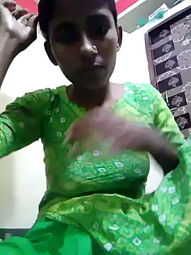 Snapshot of SEXY-boudi43 chatting on 8, 3, 2025 SEXY-boudi43 online show from 8, 3, 2025