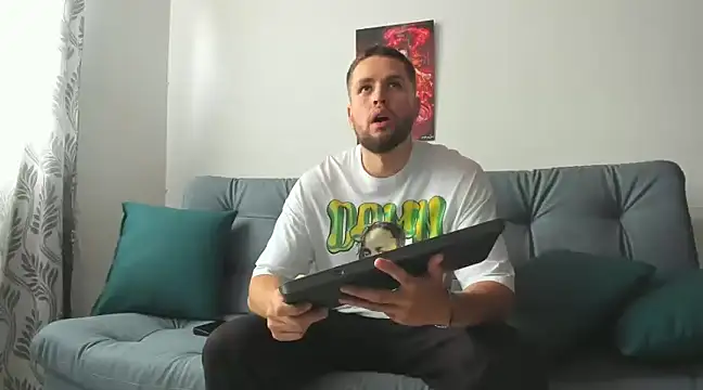 Snapshot of bastianwatson10 chatting on 7, 3, 2025 bastianwatson10 online show from 7, 3, 2025