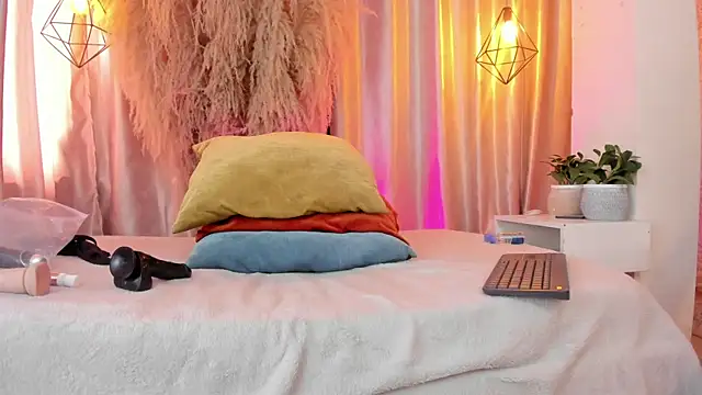 iiangel  online show from 16, 9, 2025