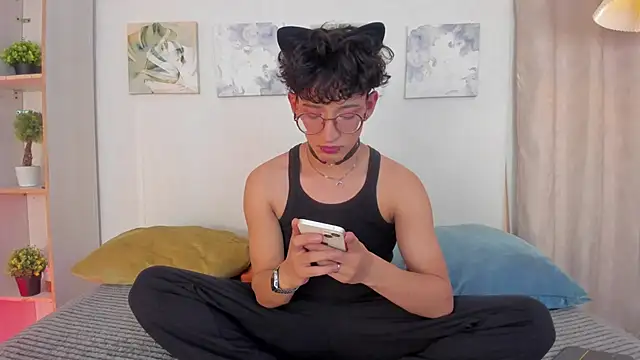 iiangel  online show from 15, 2, 2026