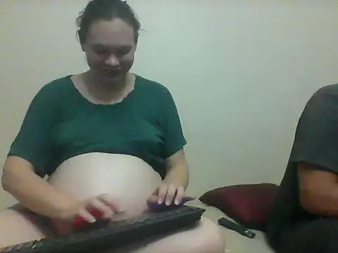 Snapshot of redsparrowXxXx chatting on 10, 10, 2025 redsparrowXxXx online show from 10, 10, 2025