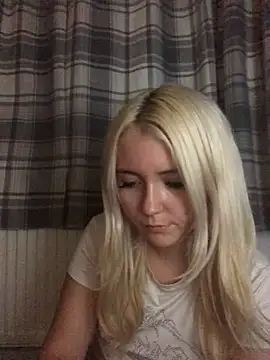 Blondie Sofia Essexbabe online show from 28, 9, 2025