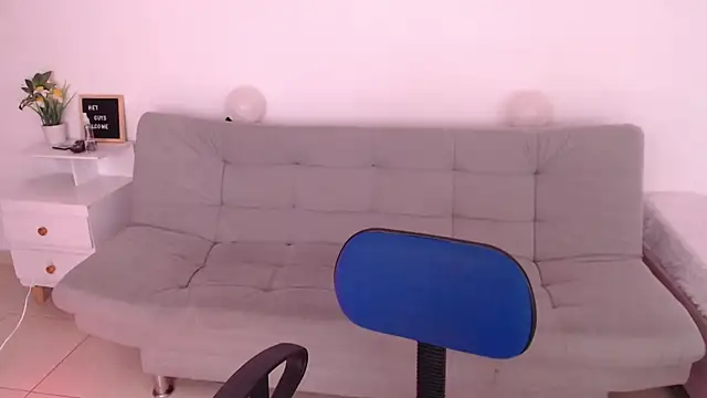 emily-777 online show from 22, 9, 2025