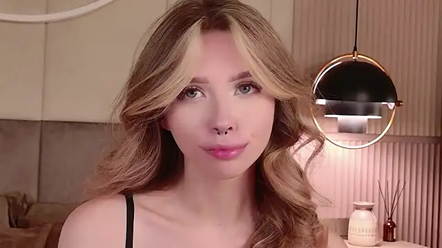 Sierra Fane online show from 20, 7, 2026