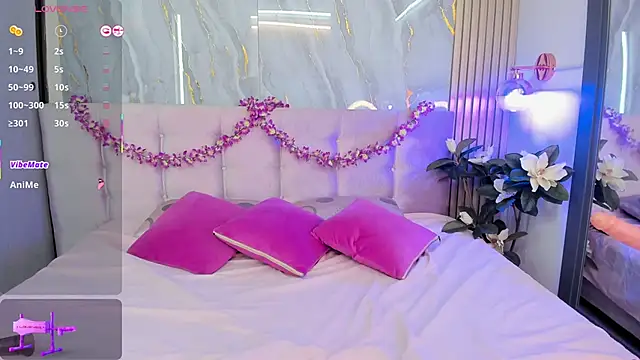 SalomeeHills online show from 16, 3, 2026