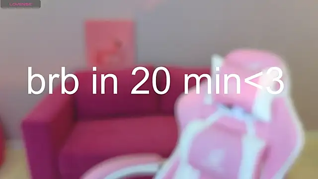 Snapshot of KristinMoore chatting on 22, 3, 2025 KristinMoore online show from 22, 3, 2025