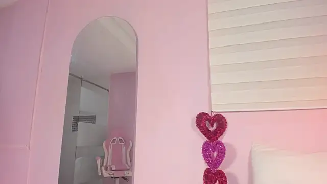 emily sweett24 online show from 6, 3, 2025