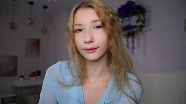 SunnivaCovil online show from 26, 10, 2025