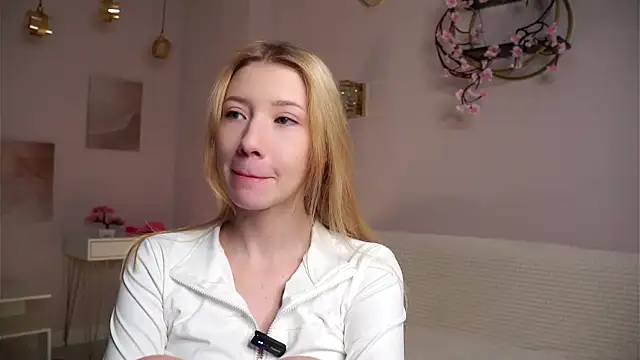 SunnivaCovil online show from 14, 3, 2026