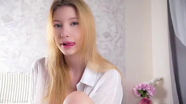 Snapshot of SunnivaCovil chatting on 30, 4, 2026 SunnivaCovil online show from 30, 4, 2026