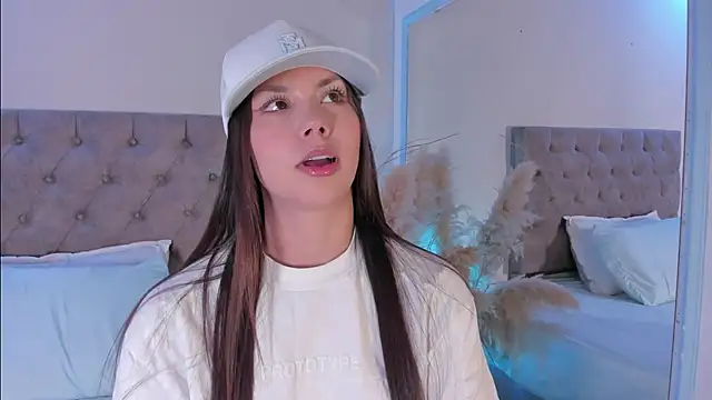 Celeste 99 online show from 27, 11, 2025