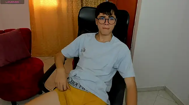 liam orion online show from 26, 2, 2025