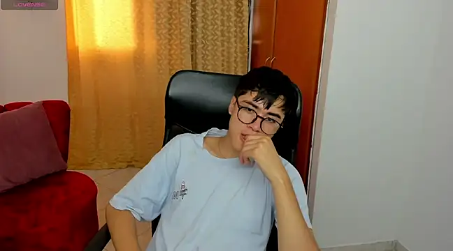 liam orion online show from 26, 2, 2025