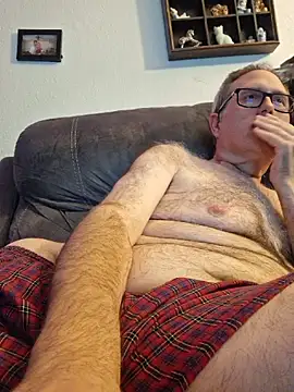Smallone327 online show from 10, 6, 2026