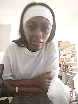 Snapshot of xxTatiannaxx chatting on 23, 5, 2026 xxTatiannaxx online show from 23, 5, 2026