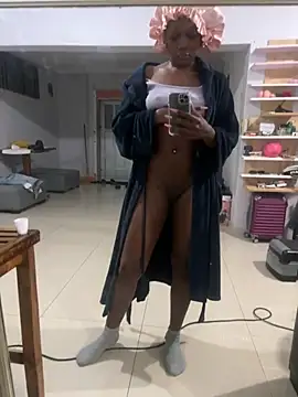 Snapshot of xxTatiannaxx chatting on 6, 6, 2026 xxTatiannaxx online show from 6, 6, 2026